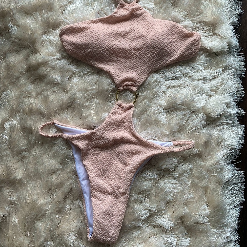 One piece swimsuit, Light pink from SHEIN, brand new. Size: XS